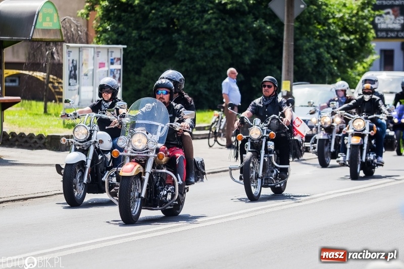 Zdjęcie w galerii na portalu naszraciborz.pl: Parada motocyklistów ulicami Raciborza wiadomości z regionu