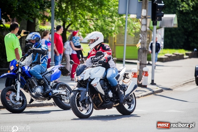 Zdjęcie w galerii na portalu naszraciborz.pl: Parada motocyklistów ulicami Raciborza wiadomości z regionu