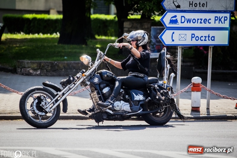 Zdjęcie w galerii na portalu naszraciborz.pl: Parada motocyklistów ulicami Raciborza wiadomości z regionu