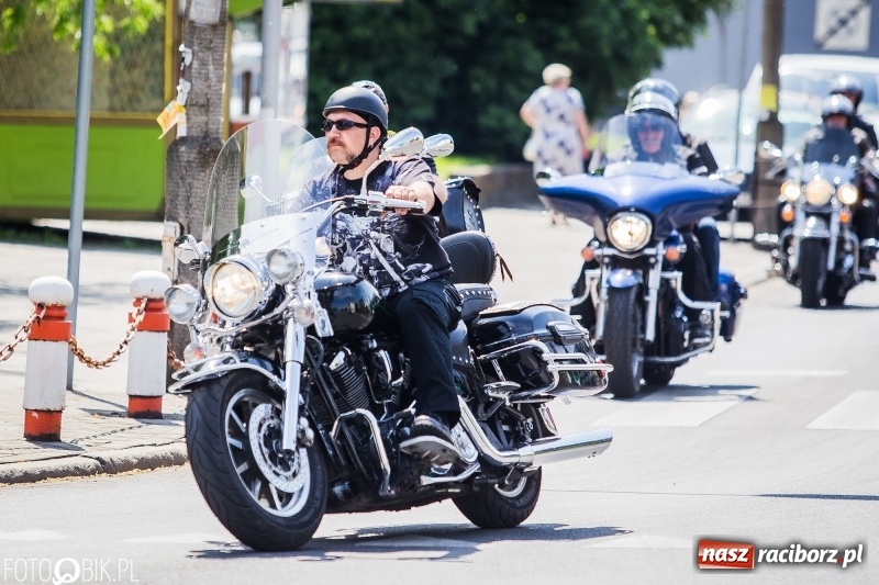 Zdjęcie w galerii na portalu naszraciborz.pl: Parada motocyklistów ulicami Raciborza wiadomości z regionu