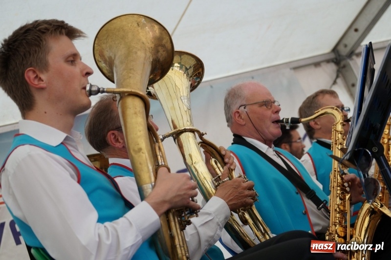 Zdjęcie w galerii na portalu naszraciborz.pl: Trzy dni koncertów, występów i atrakcji. Ruszyła wielka majówka w Nędzy  wiadomości z regionu
