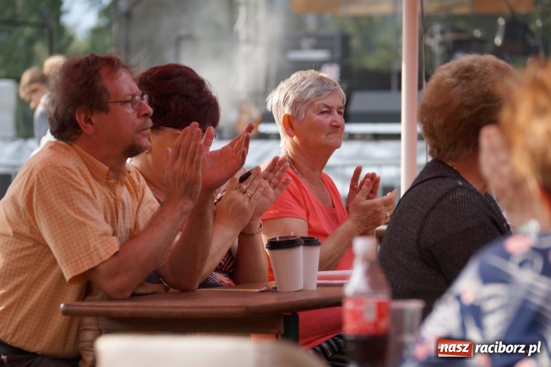 Zdjęcie w galerii na portalu naszraciborz.pl: Trzy dni koncertów, występów i atrakcji. Ruszyła wielka majówka w Nędzy  wiadomości z regionu