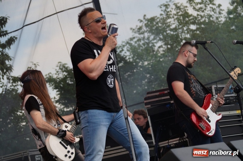 Zdjęcie w galerii na portalu naszraciborz.pl: Trzy dni koncertów, występów i atrakcji. Ruszyła wielka majówka w Nędzy  wiadomości z regionu