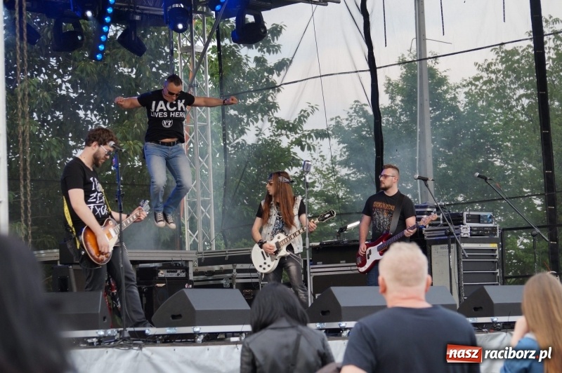 Zdjęcie w galerii na portalu naszraciborz.pl: Trzy dni koncertów, występów i atrakcji. Ruszyła wielka majówka w Nędzy  wiadomości z regionu