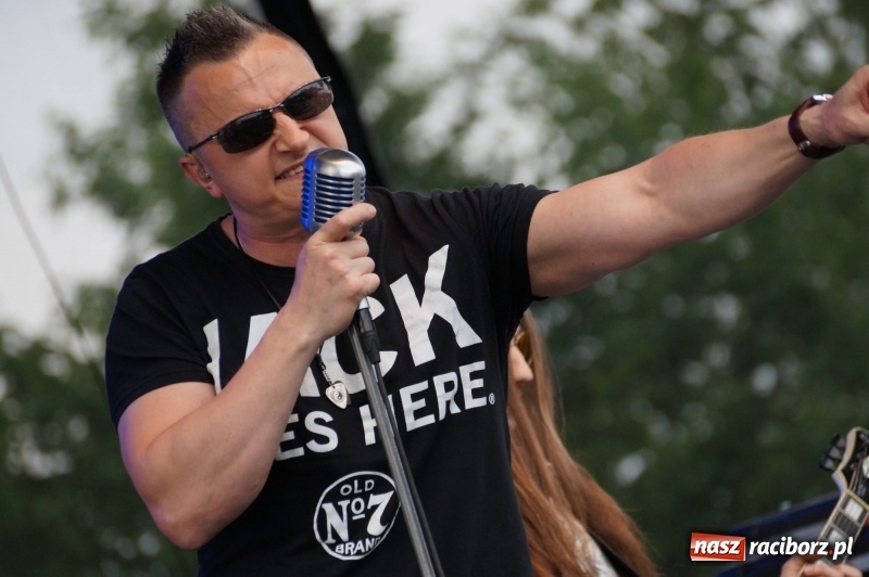 Zdjęcie w galerii na portalu naszraciborz.pl: Trzy dni koncertów, występów i atrakcji. Ruszyła wielka majówka w Nędzy  wiadomości z regionu