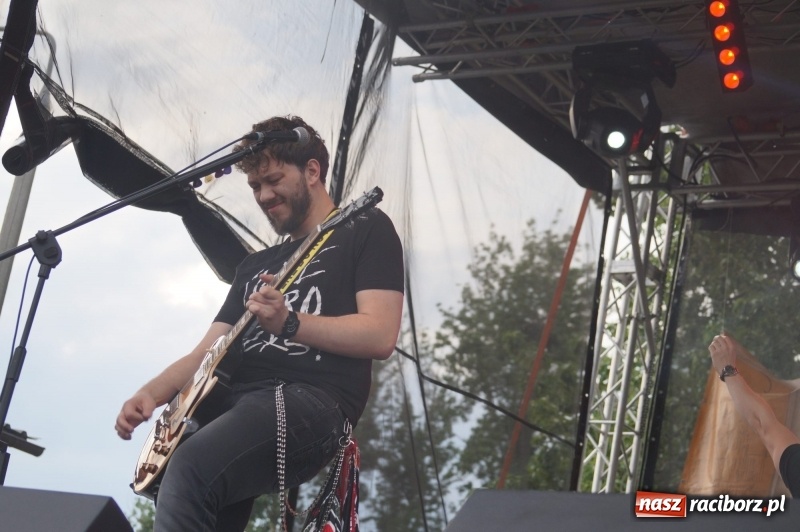 Zdjęcie w galerii na portalu naszraciborz.pl: Trzy dni koncertów, występów i atrakcji. Ruszyła wielka majówka w Nędzy  wiadomości z regionu