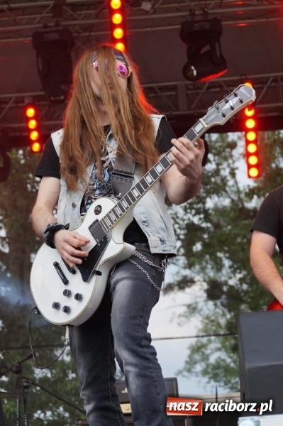 Zdjęcie w galerii na portalu naszraciborz.pl: Trzy dni koncertów, występów i atrakcji. Ruszyła wielka majówka w Nędzy  wiadomości z regionu