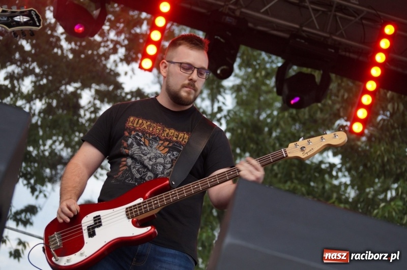 Zdjęcie w galerii na portalu naszraciborz.pl: Trzy dni koncertów, występów i atrakcji. Ruszyła wielka majówka w Nędzy  wiadomości z regionu