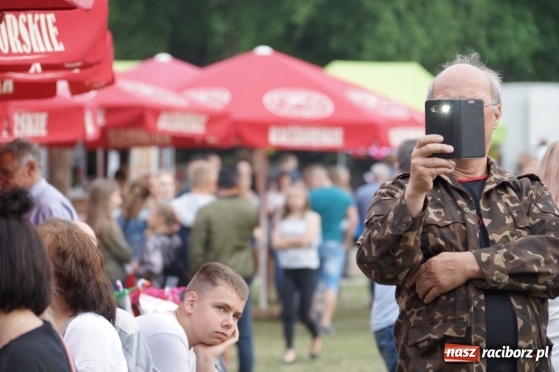 Zdjęcie w galerii na portalu naszraciborz.pl: Trzy dni koncertów, występów i atrakcji. Ruszyła wielka majówka w Nędzy  wiadomości z regionu
