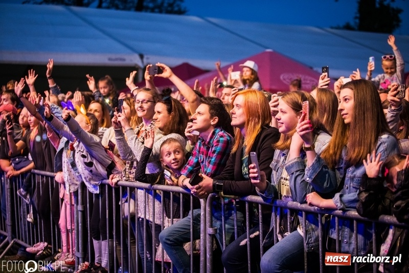 Zdjęcie w galerii na portalu naszraciborz.pl: My Słowianie - Cleo na finał pierwszego dnia majówki w Nędzy FOTO i WIDEO wiadomości z regionu