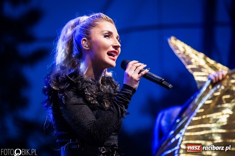 Zdjęcie w galerii na portalu naszraciborz.pl: My Słowianie - Cleo na finał pierwszego dnia majówki w Nędzy FOTO i WIDEO wiadomości z regionu