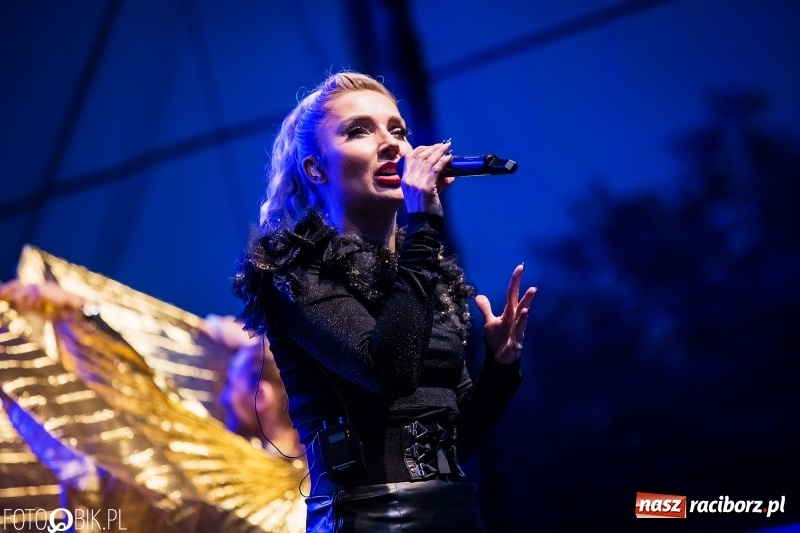 Zdjęcie w galerii na portalu naszraciborz.pl: My Słowianie - Cleo na finał pierwszego dnia majówki w Nędzy FOTO i WIDEO wiadomości z regionu