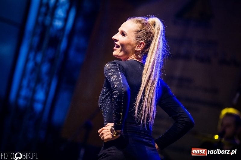 Zdjęcie w galerii na portalu naszraciborz.pl: My Słowianie - Cleo na finał pierwszego dnia majówki w Nędzy FOTO i WIDEO wiadomości z regionu