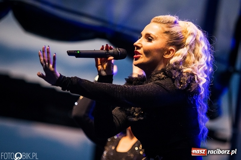 Zdjęcie w galerii na portalu naszraciborz.pl: My Słowianie - Cleo na finał pierwszego dnia majówki w Nędzy FOTO i WIDEO wiadomości z regionu