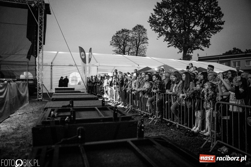 Zdjęcie w galerii na portalu naszraciborz.pl: My Słowianie - Cleo na finał pierwszego dnia majówki w Nędzy FOTO i WIDEO wiadomości z regionu