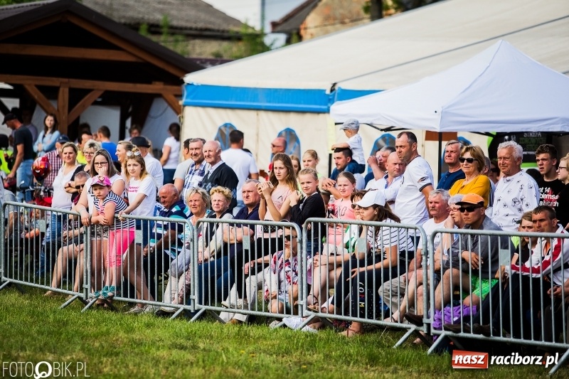 Zdjęcie w galerii na portalu naszraciborz.pl: Pierwszy dzień majówki w Kornicach za nami wiadomości z regionu