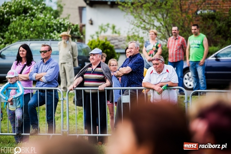 Zdjęcie w galerii na portalu naszraciborz.pl: Pierwszy dzień majówki w Kornicach za nami wiadomości z regionu