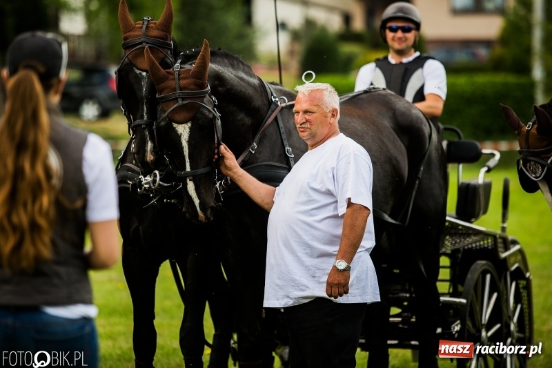Zdjęcie w galerii na portalu naszraciborz.pl: Pierwszy dzień majówki w Kornicach za nami wiadomości z regionu