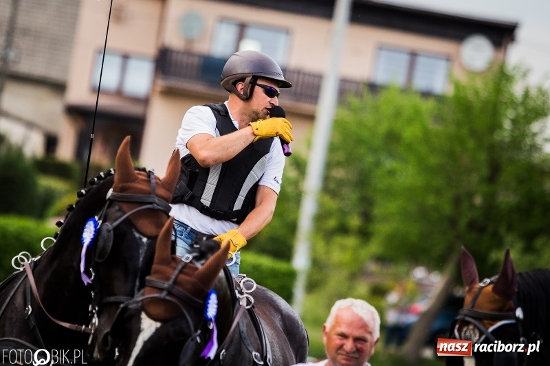 Zdjęcie w galerii na portalu naszraciborz.pl: Pierwszy dzień majówki w Kornicach za nami wiadomości z regionu