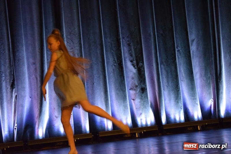 Zdjęcie w galerii na portalu naszraciborz.pl: I Ogólnopolski Festiwal Małych Form Tanecznych w Kuźni za nami wiadomości z regionu