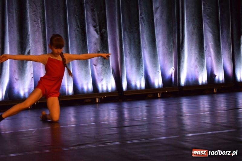 Zdjęcie w galerii na portalu naszraciborz.pl: I Ogólnopolski Festiwal Małych Form Tanecznych w Kuźni za nami wiadomości z regionu