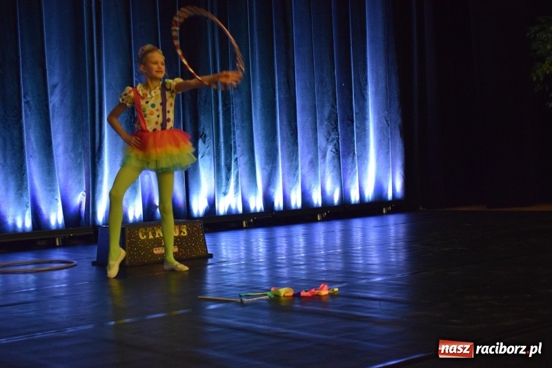 Zdjęcie w galerii na portalu naszraciborz.pl: I Ogólnopolski Festiwal Małych Form Tanecznych w Kuźni za nami wiadomości z regionu