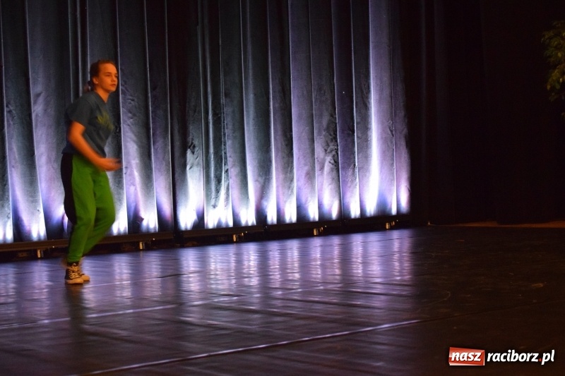 Zdjęcie w galerii na portalu naszraciborz.pl: I Ogólnopolski Festiwal Małych Form Tanecznych w Kuźni za nami wiadomości z regionu