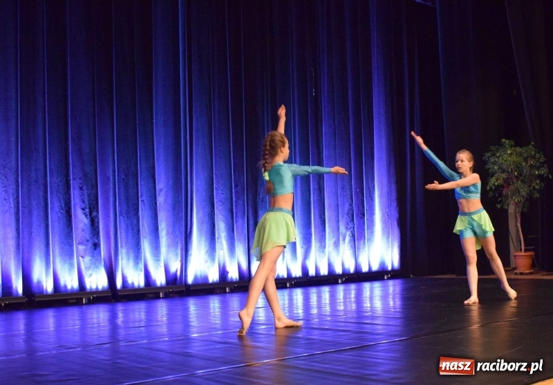 Zdjęcie w galerii na portalu naszraciborz.pl: I Ogólnopolski Festiwal Małych Form Tanecznych w Kuźni za nami wiadomości z regionu