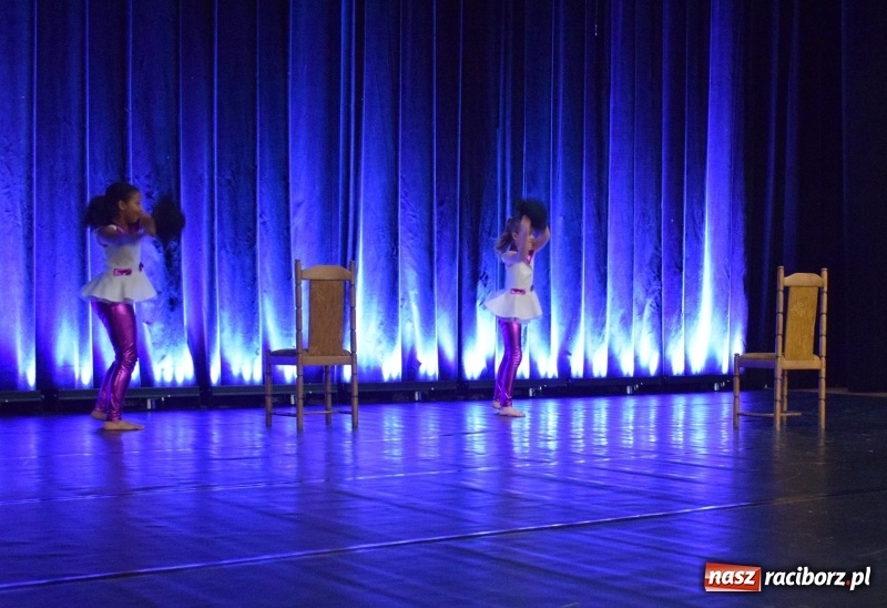 Zdjęcie w galerii na portalu naszraciborz.pl: I Ogólnopolski Festiwal Małych Form Tanecznych w Kuźni za nami wiadomości z regionu
