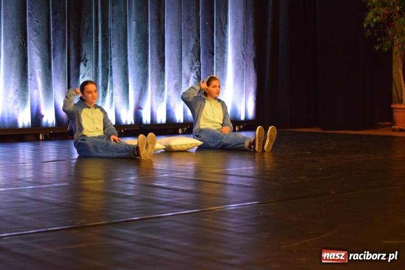 Zdjęcie w galerii na portalu naszraciborz.pl: I Ogólnopolski Festiwal Małych Form Tanecznych w Kuźni za nami wiadomości z regionu