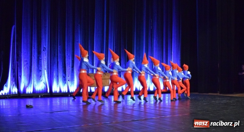 Zdjęcie w galerii na portalu naszraciborz.pl: I Ogólnopolski Festiwal Małych Form Tanecznych w Kuźni za nami wiadomości z regionu