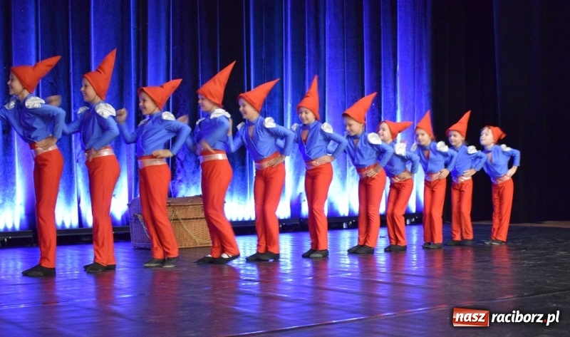Zdjęcie w galerii na portalu naszraciborz.pl: I Ogólnopolski Festiwal Małych Form Tanecznych w Kuźni za nami wiadomości z regionu