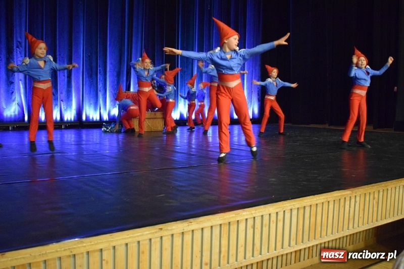 Zdjęcie w galerii na portalu naszraciborz.pl: I Ogólnopolski Festiwal Małych Form Tanecznych w Kuźni za nami wiadomości z regionu