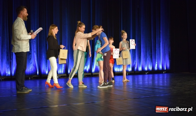 Zdjęcie w galerii na portalu naszraciborz.pl: I Ogólnopolski Festiwal Małych Form Tanecznych w Kuźni za nami wiadomości z regionu