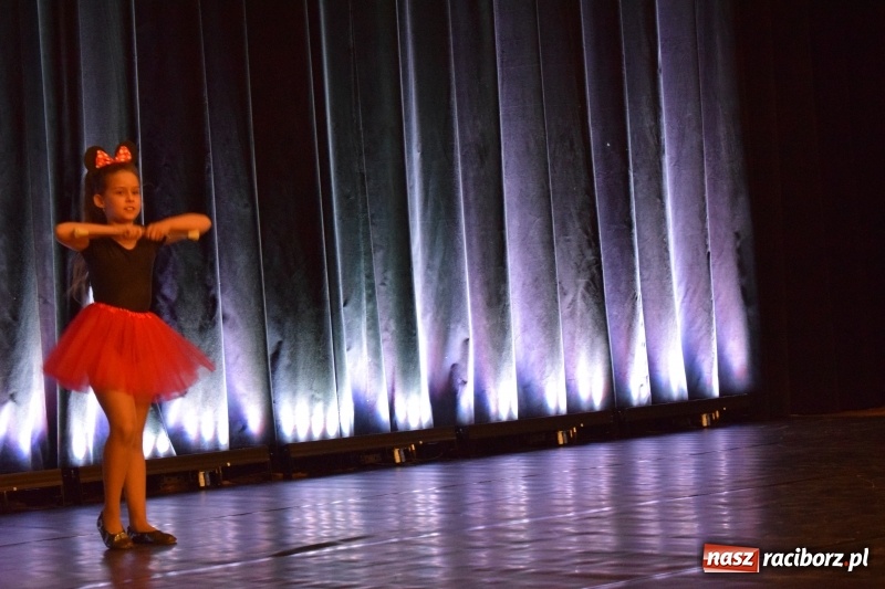 Zdjęcie w galerii na portalu naszraciborz.pl: I Ogólnopolski Festiwal Małych Form Tanecznych w Kuźni za nami wiadomości z regionu