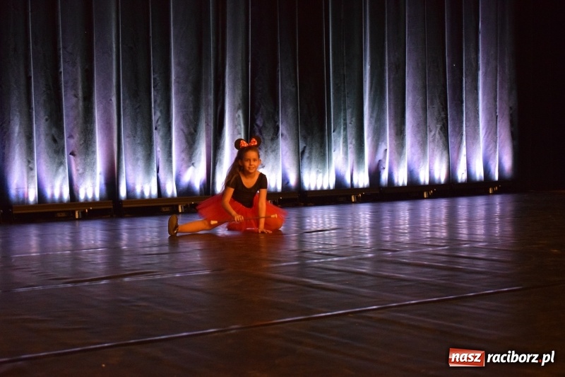 Zdjęcie w galerii na portalu naszraciborz.pl: I Ogólnopolski Festiwal Małych Form Tanecznych w Kuźni za nami wiadomości z regionu