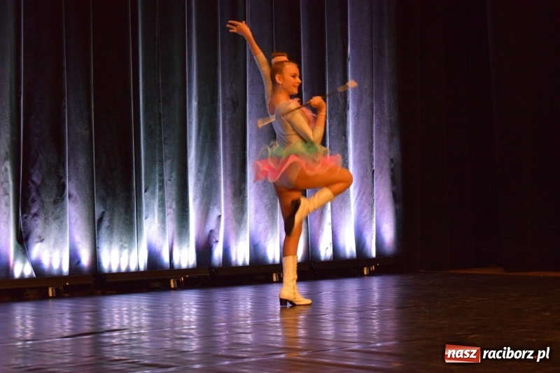 Zdjęcie w galerii na portalu naszraciborz.pl: I Ogólnopolski Festiwal Małych Form Tanecznych w Kuźni za nami wiadomości z regionu