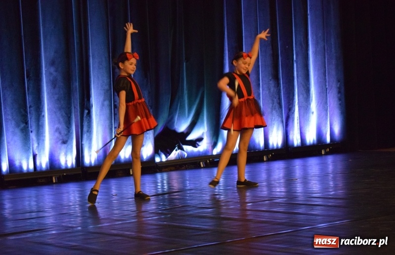 Zdjęcie w galerii na portalu naszraciborz.pl: I Ogólnopolski Festiwal Małych Form Tanecznych w Kuźni za nami wiadomości z regionu