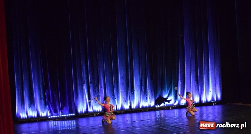 Zdjęcie w galerii na portalu naszraciborz.pl: I Ogólnopolski Festiwal Małych Form Tanecznych w Kuźni za nami wiadomości z regionu