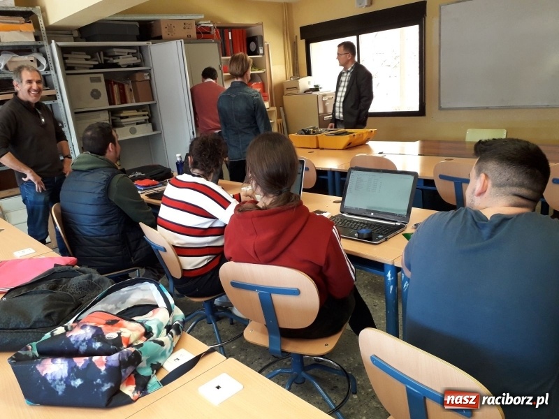 Zdjęcie w galerii na portalu naszraciborz.pl: Nauczyciele kształcenia zawodowego z CKZiU nr 1 na szkoleniu w Hiszpanii  wiadomości z regionu