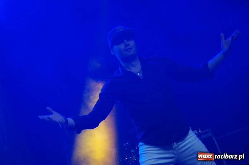 Zdjęcie w galerii na portalu naszraciborz.pl: Exaited i piękna Agnieszka na majówce w Nędzy wiadomości z regionu