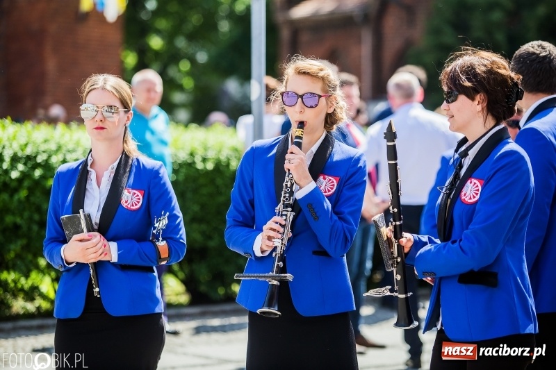 Zdjęcie w galerii na portalu naszraciborz.pl: Racibórz świętuje rocznicę uchwalenia Konstytucji 3 Maja  wiadomości z regionu