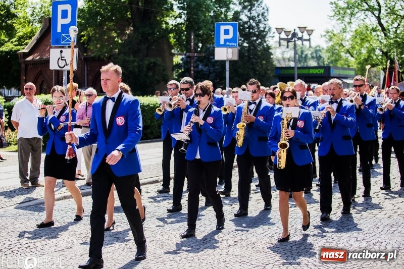 Zdjęcie w galerii na portalu naszraciborz.pl: Racibórz świętuje rocznicę uchwalenia Konstytucji 3 Maja  wiadomości z regionu