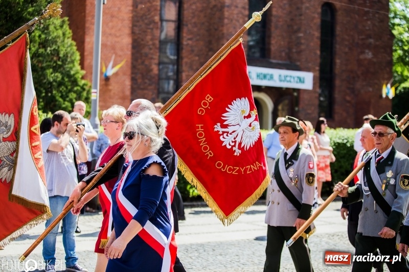 Zdjęcie w galerii na portalu naszraciborz.pl: Racibórz świętuje rocznicę uchwalenia Konstytucji 3 Maja  wiadomości z regionu
