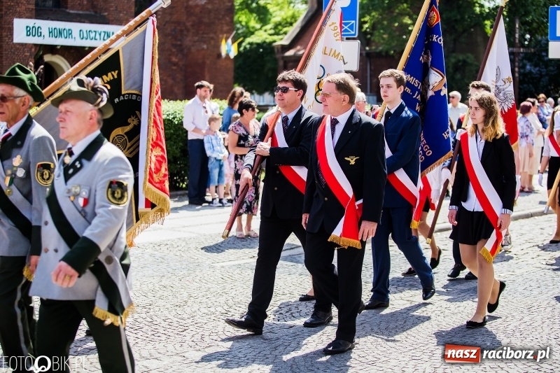 Zdjęcie w galerii na portalu naszraciborz.pl: Racibórz świętuje rocznicę uchwalenia Konstytucji 3 Maja  wiadomości z regionu