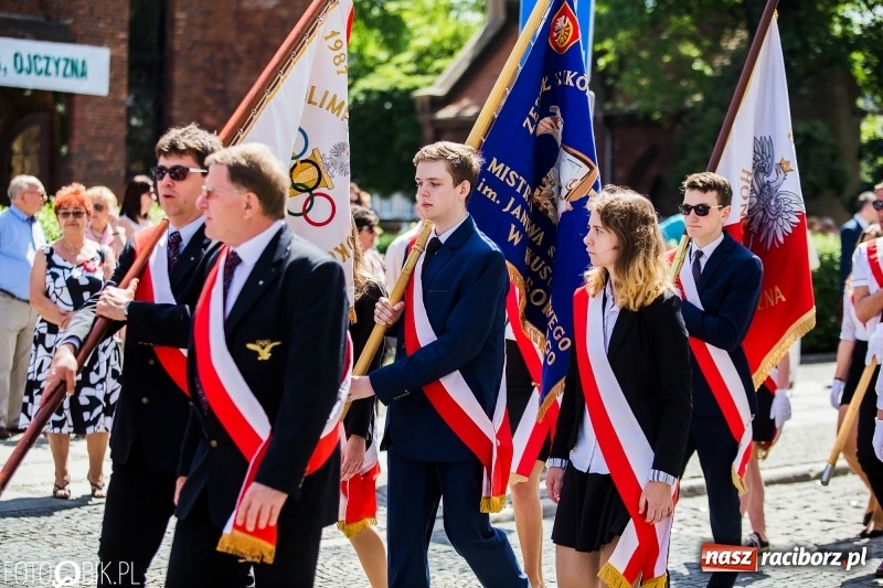 Zdjęcie w galerii na portalu naszraciborz.pl: Racibórz świętuje rocznicę uchwalenia Konstytucji 3 Maja  wiadomości z regionu