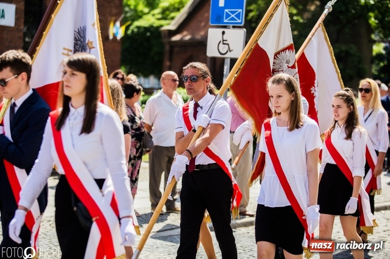 Zdjęcie w galerii na portalu naszraciborz.pl: Racibórz świętuje rocznicę uchwalenia Konstytucji 3 Maja  wiadomości z regionu