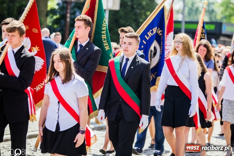 Zdjęcie w galerii na portalu naszraciborz.pl: Racibórz świętuje rocznicę uchwalenia Konstytucji 3 Maja  wiadomości z regionu
