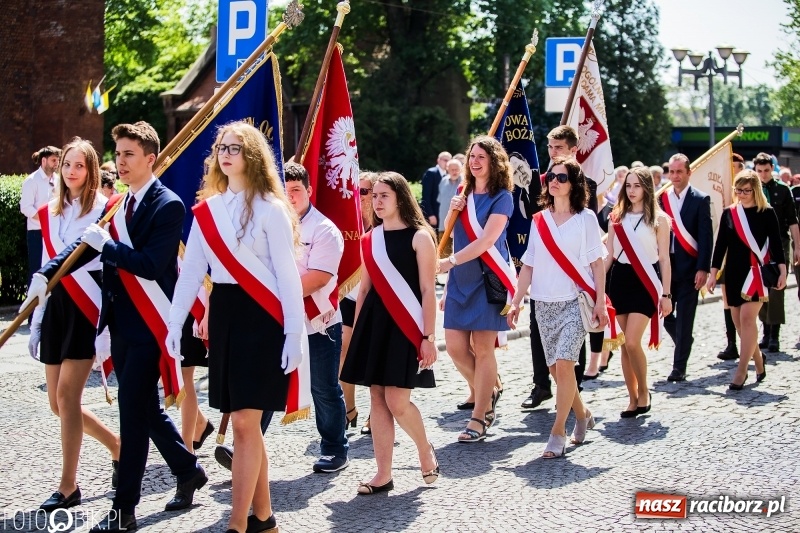 Zdjęcie w galerii na portalu naszraciborz.pl: Racibórz świętuje rocznicę uchwalenia Konstytucji 3 Maja  wiadomości z regionu