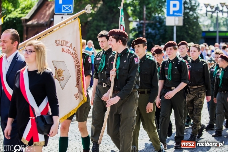 Zdjęcie w galerii na portalu naszraciborz.pl: Racibórz świętuje rocznicę uchwalenia Konstytucji 3 Maja  wiadomości z regionu
